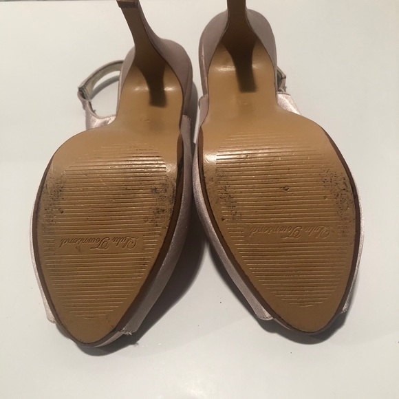 Lulu Townsend Champagne Color Heels - Picture 4 of 6